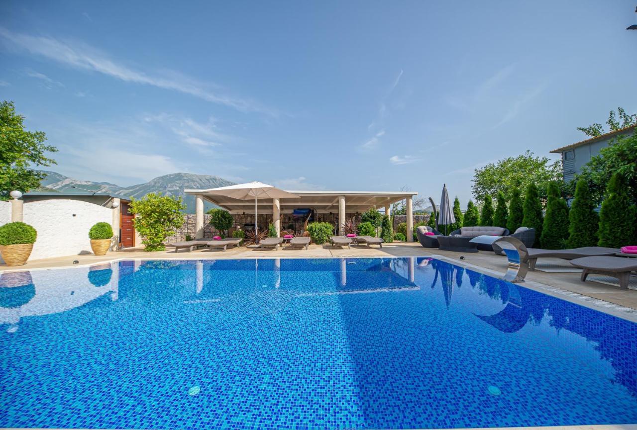 Lux Villa Princess Bar Exterior foto